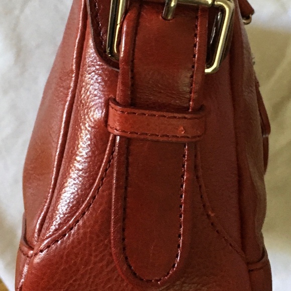 Beautiful Kenneth Cole red leather bag! - Picture 8 of 9